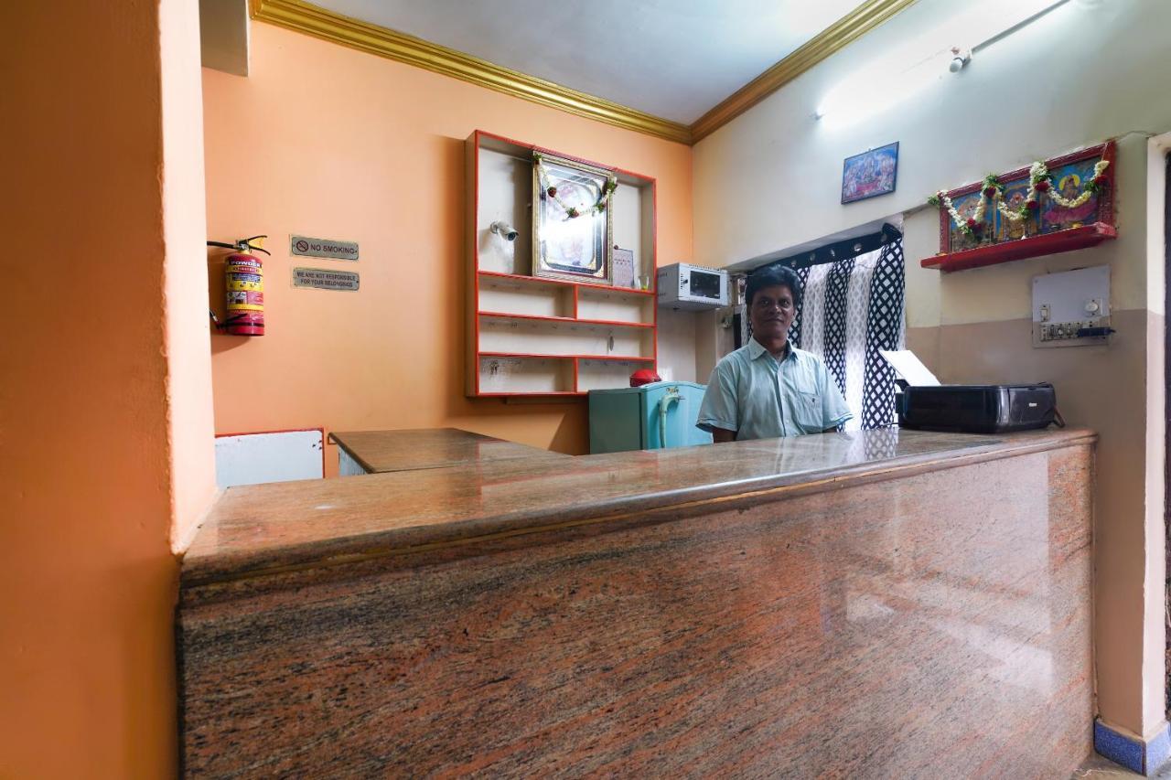 Spot On Sri Sai Lohith Lodge Near Snow World Secundurabad Extérieur photo