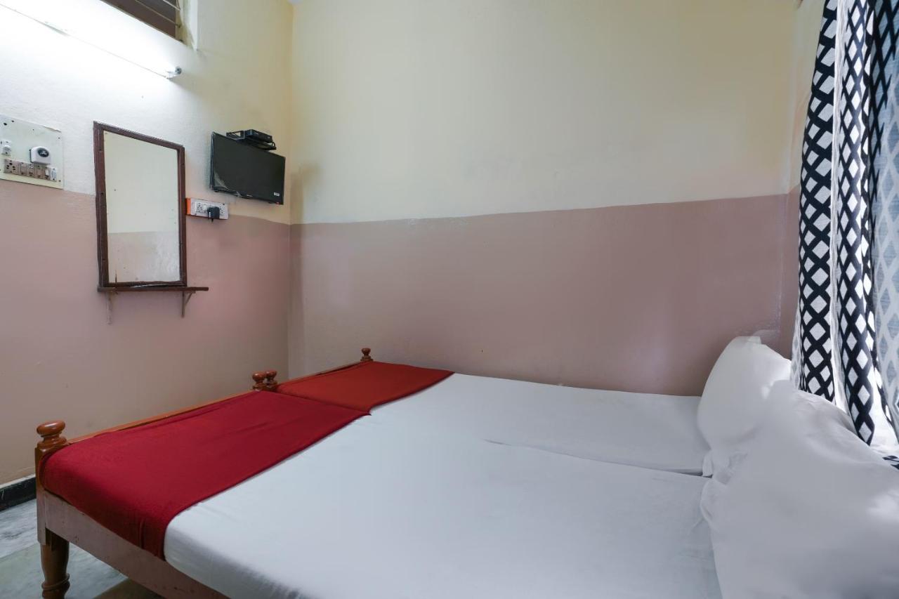 Spot On Sri Sai Lohith Lodge Near Snow World Secundurabad Extérieur photo