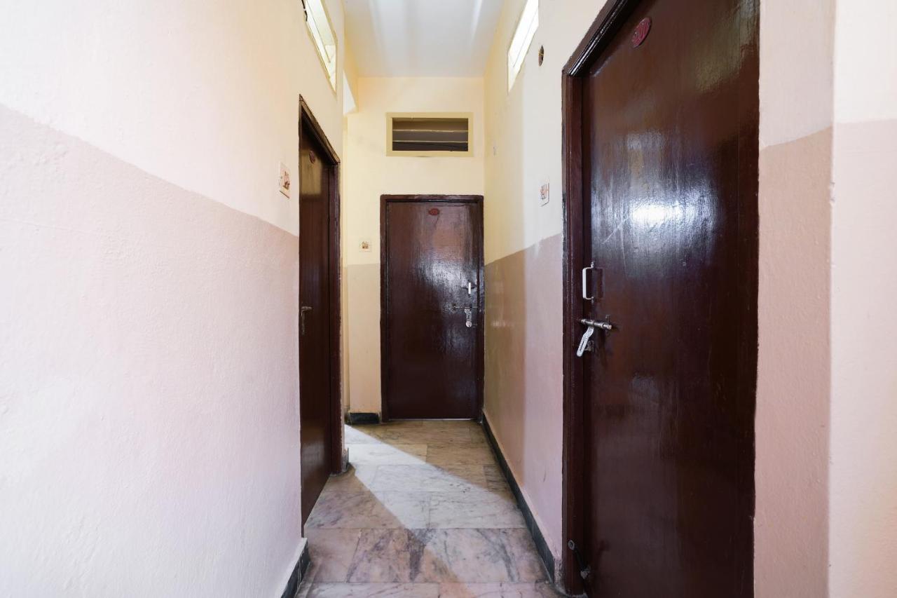 Spot On Sri Sai Lohith Lodge Near Snow World Secundurabad Extérieur photo